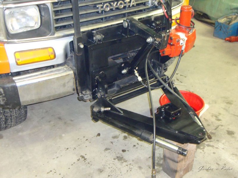 Toyota LandCruiser 04